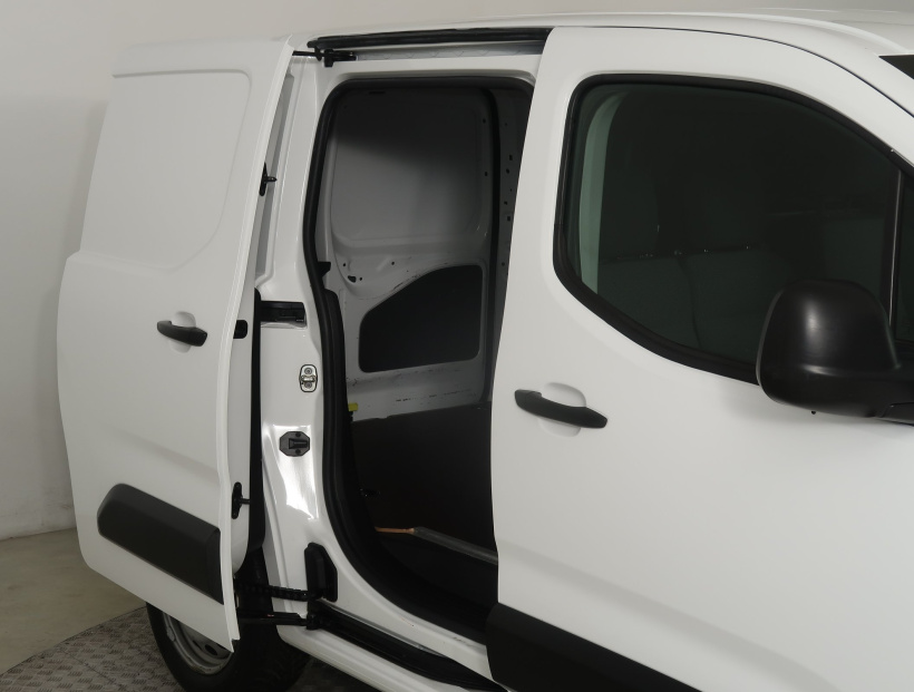 Opel Combo, 2022
