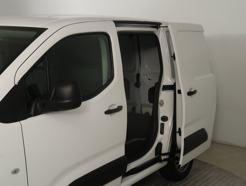 Opel Combo, 2022