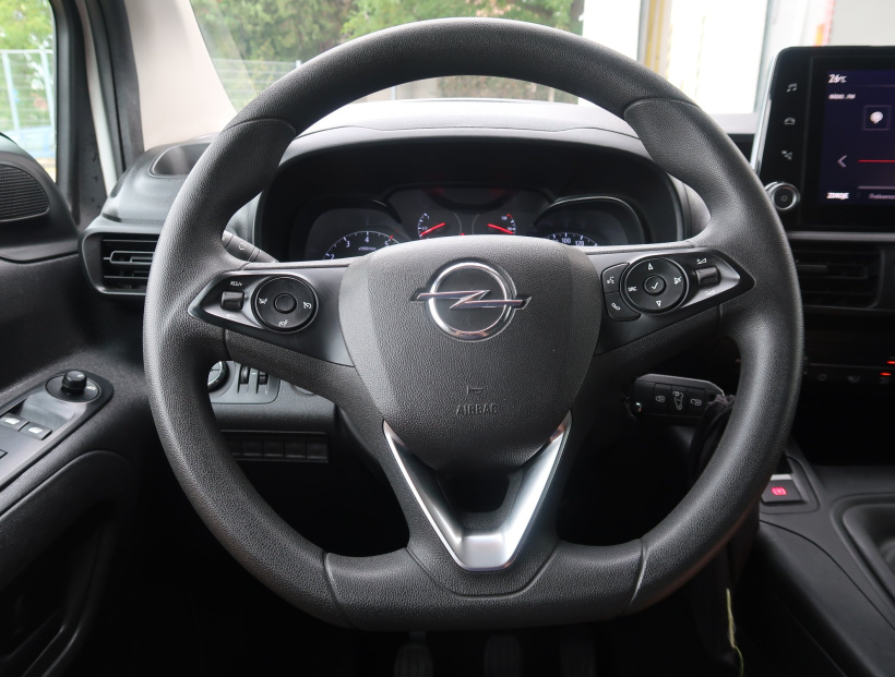 Opel Combo, 2022