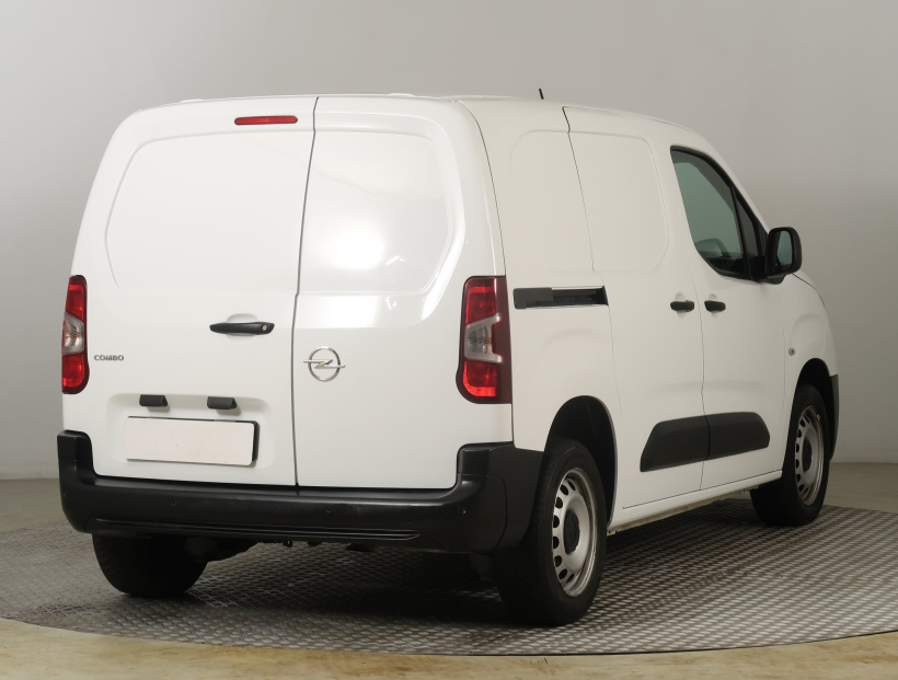 Opel Combo, 2022