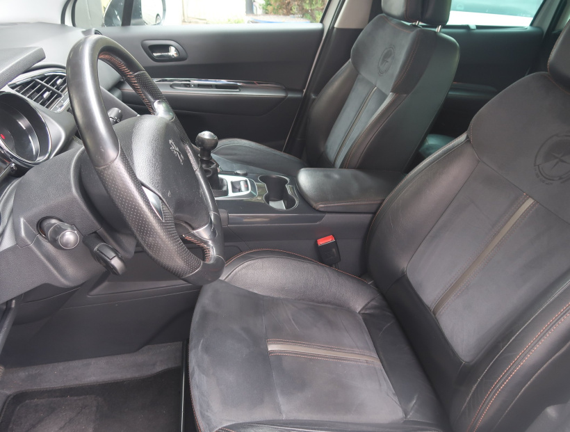 Peugeot 3008, 2015