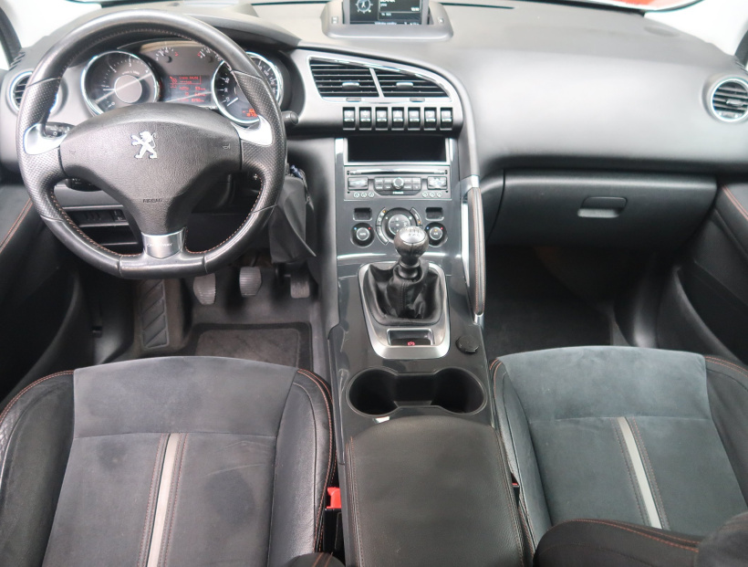 Peugeot 3008, 2015