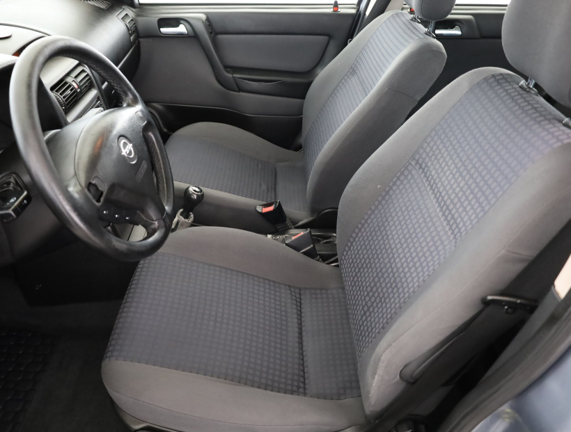 Opel Astra, 2004