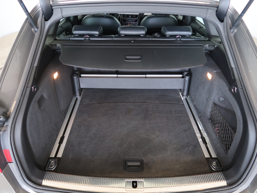 Audi A4, 2015