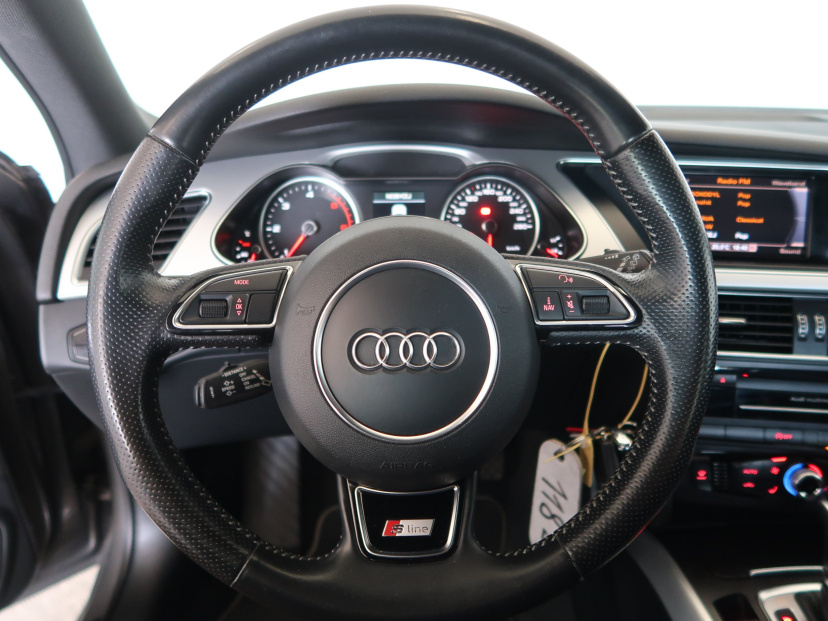 Audi A4, 2015