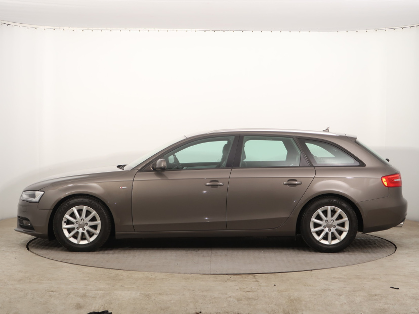 Audi A4, 2015