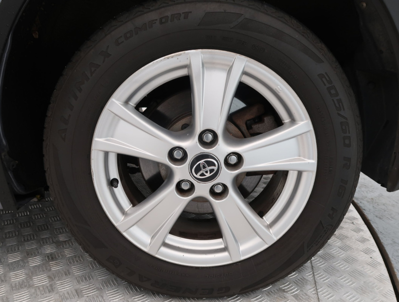 Toyota Verso, 2010