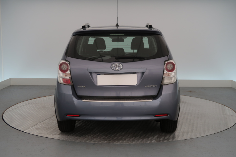 Toyota Verso, 2010