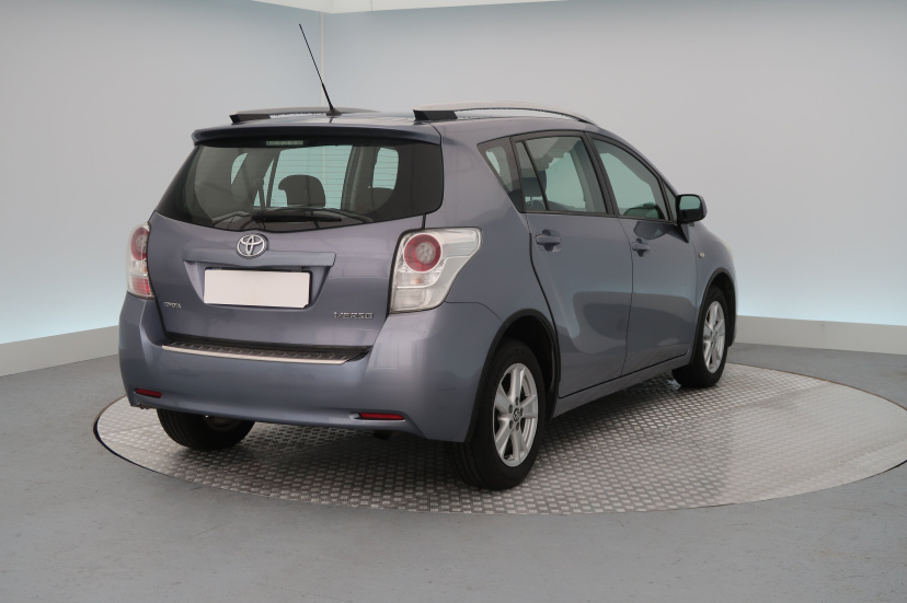 Toyota Verso, 2010