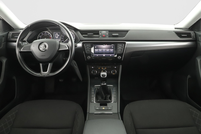 Škoda Superb, 2017