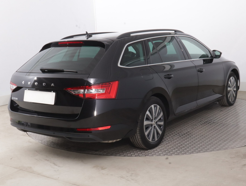 Škoda Superb, 2022
