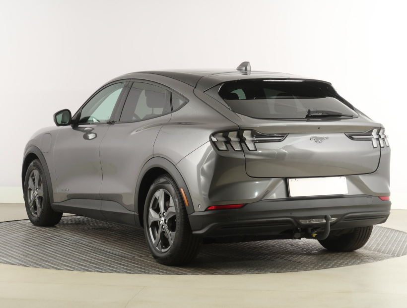 Ford Mustang Mach-E, 2021