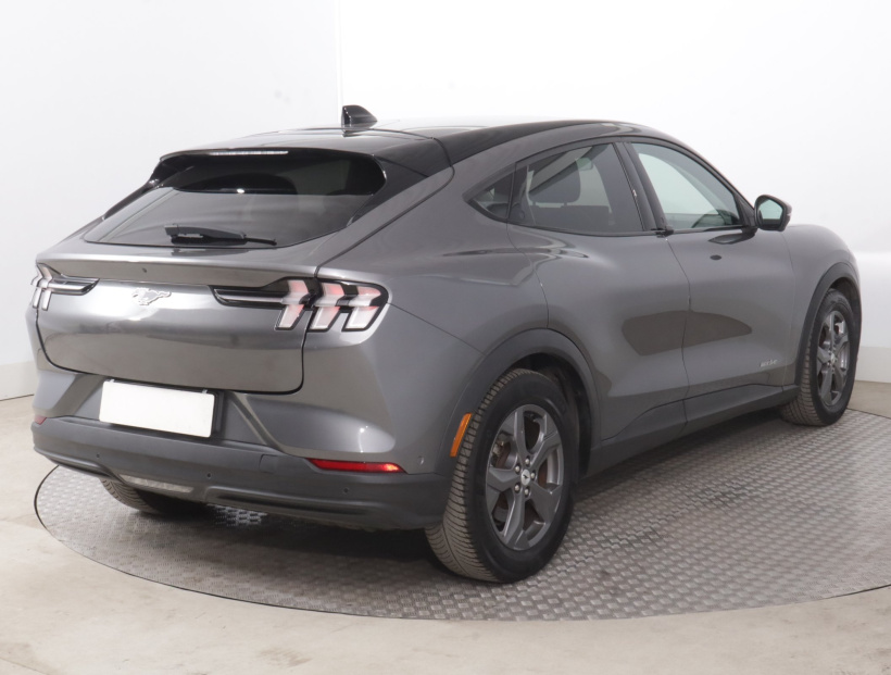 Ford Mustang Mach-E, 2021