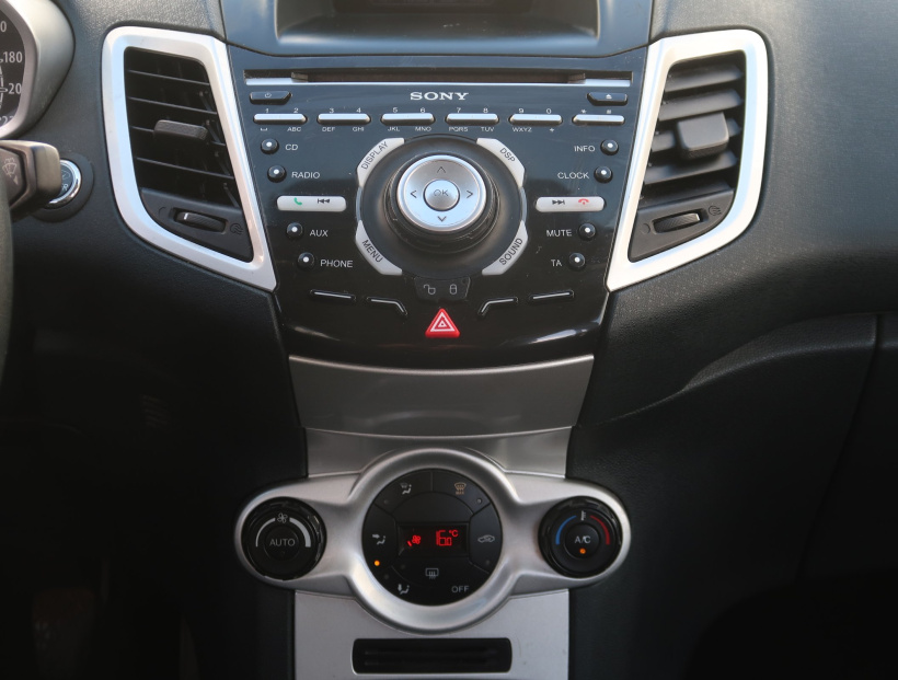 Ford Fiesta, 2011