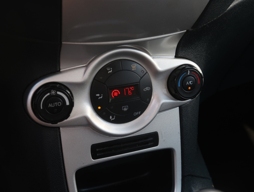 Ford Fiesta, 2011