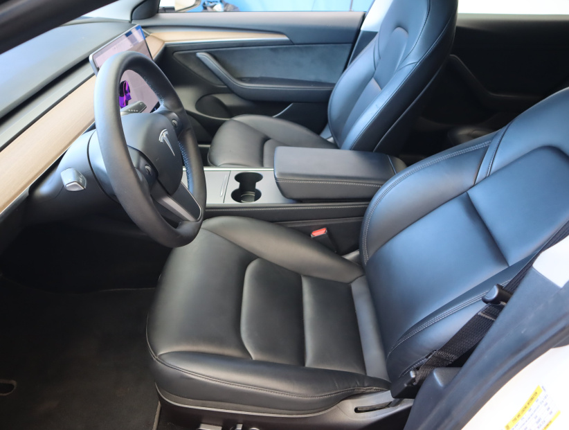 Tesla Model 3, 2021