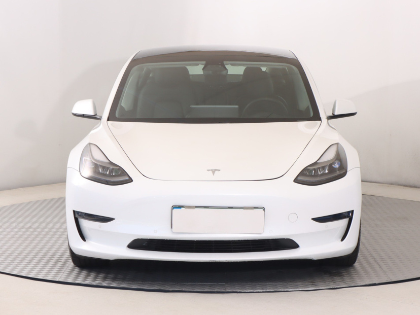 Tesla Model 3, 2021