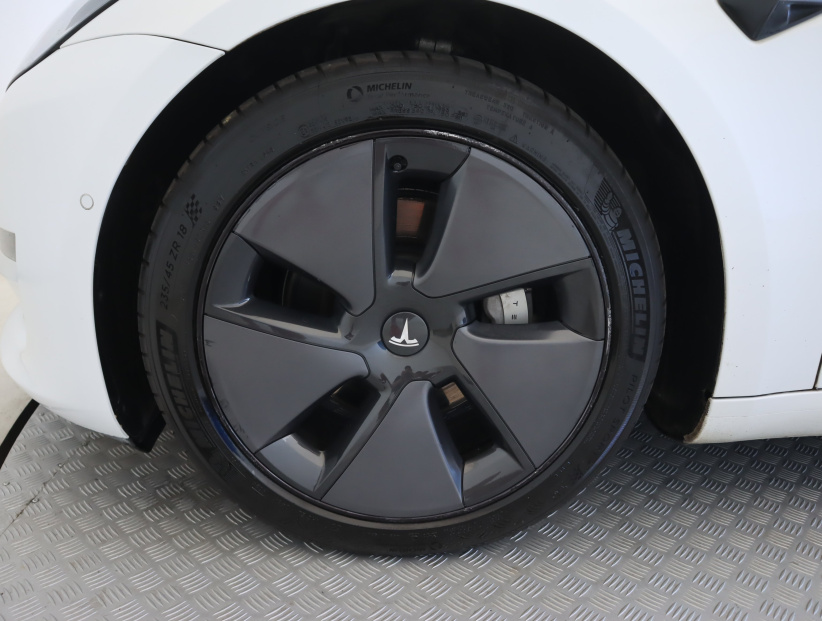Tesla Model 3, 2021