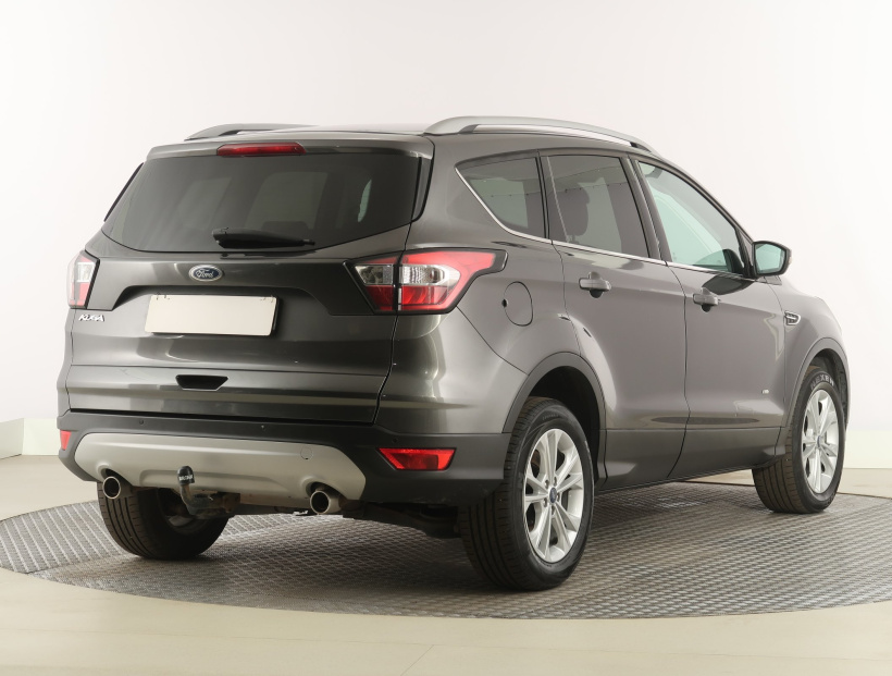 Ford Kuga, 2017