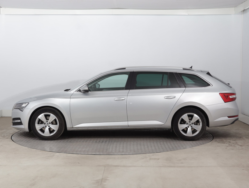 Škoda Superb, 2022