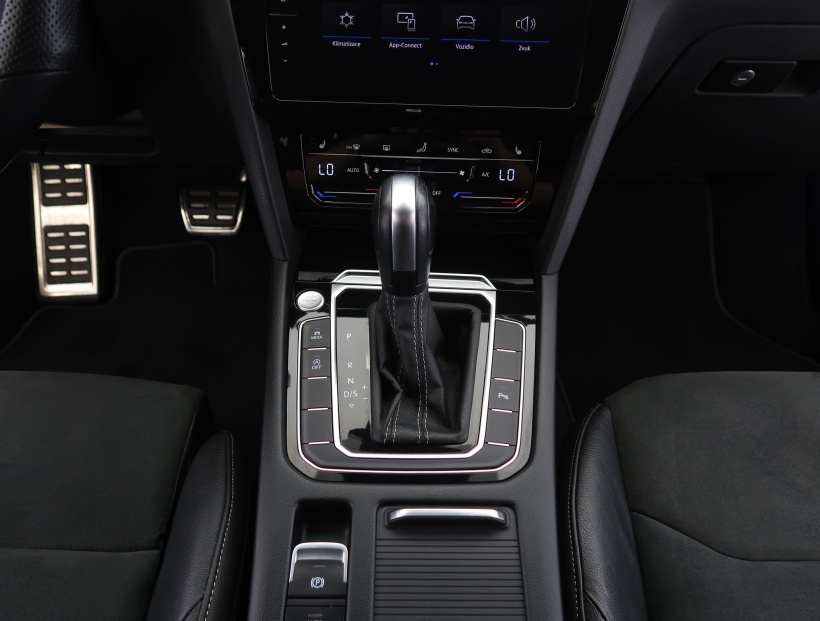 Volkswagen Arteon, 2023