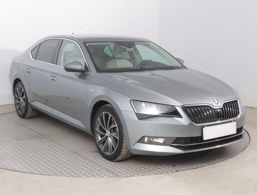 Škoda Superb, 2015
