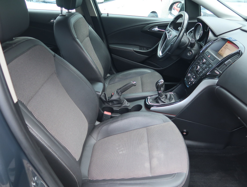 Opel Astra, 2015