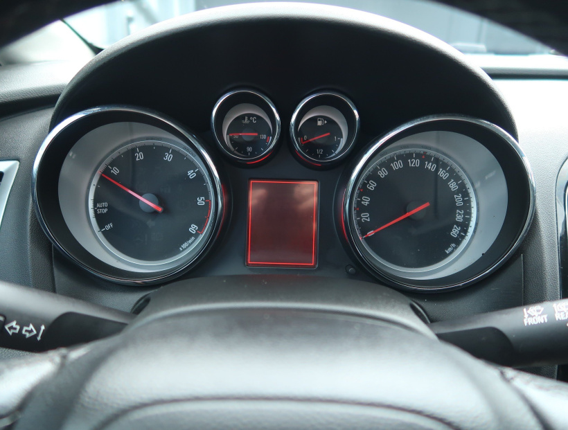 Opel Astra, 2015