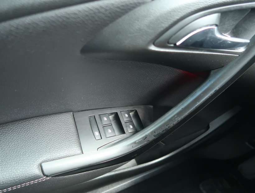 Opel Astra, 2015