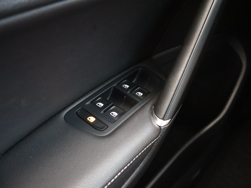 Volkswagen Golf, 2016