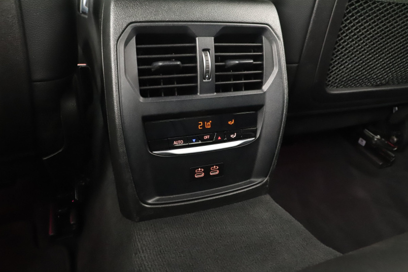 BMW 3, 2023