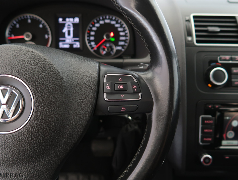 Volkswagen Touran, 2011