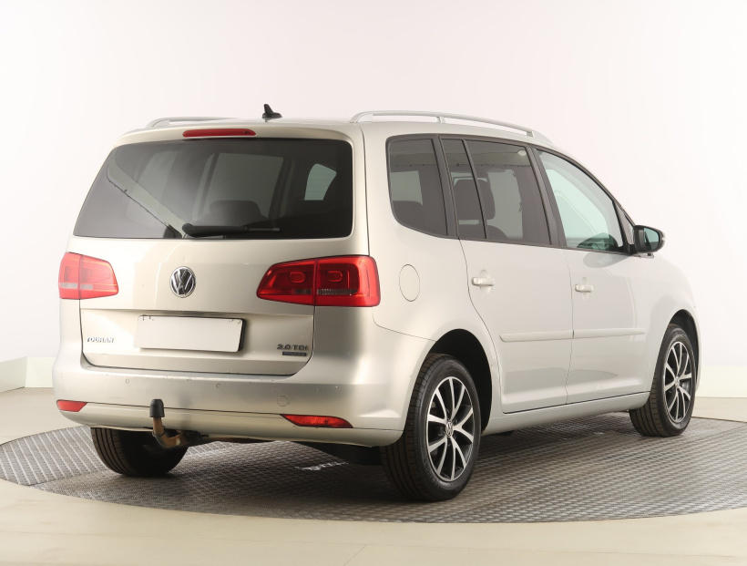 Volkswagen Touran, 2011