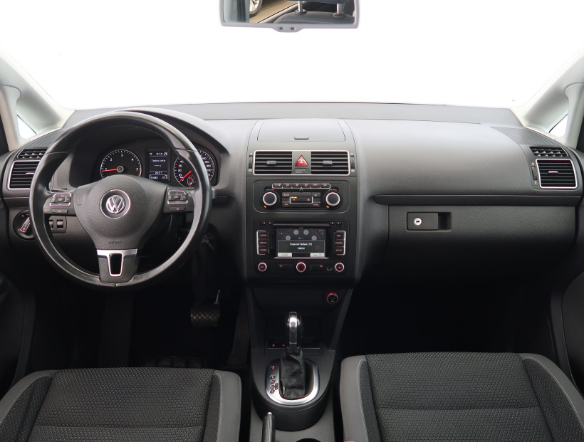 Volkswagen Touran, 2011