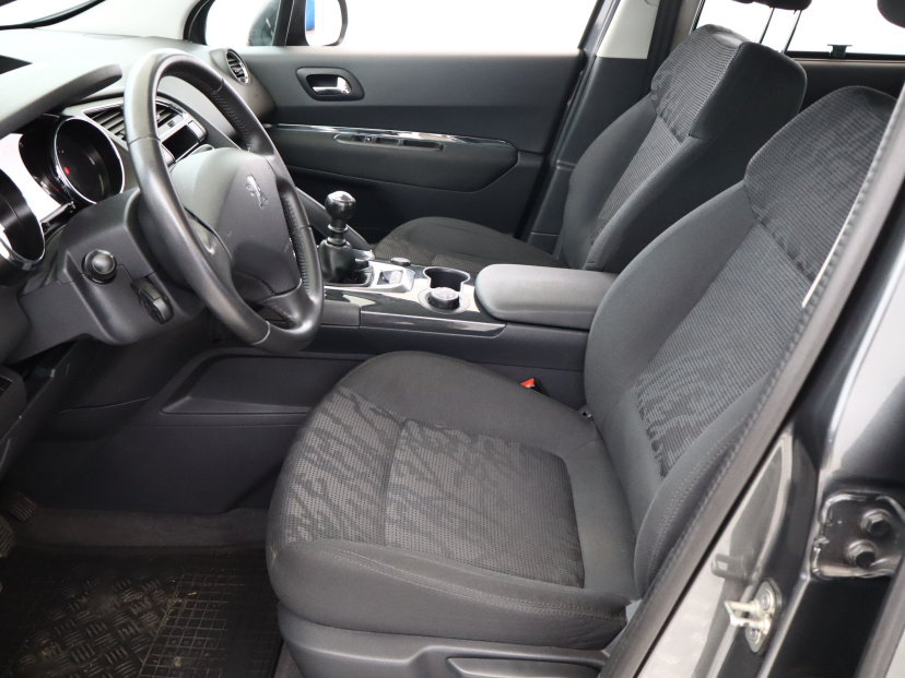 Peugeot 3008, 2012