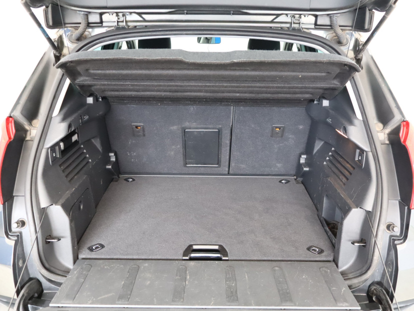 Peugeot 3008, 2012