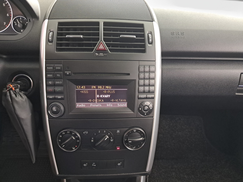 Mercedes-Benz A, 2011