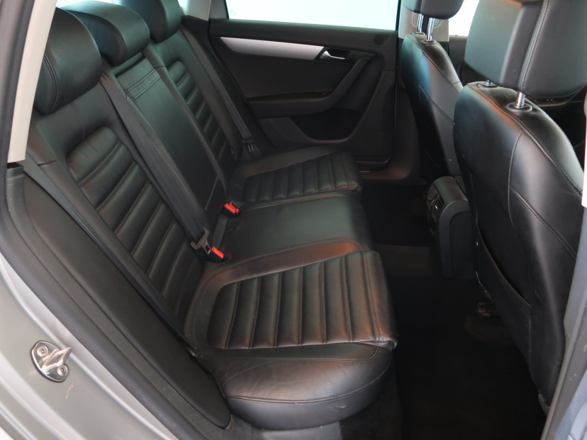 Volkswagen Passat, 2015