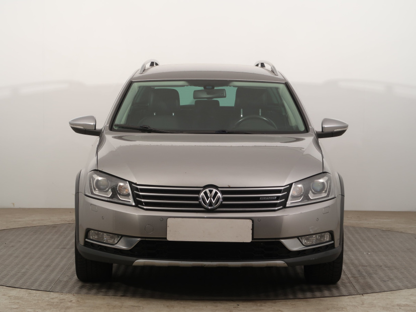 Volkswagen Passat, 2015