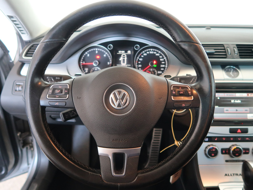 Volkswagen Passat, 2015