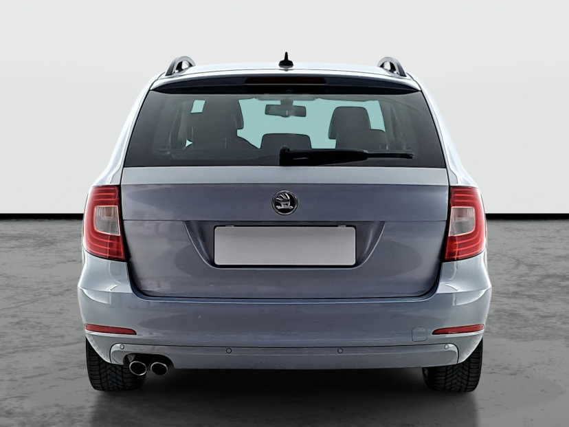 Škoda Superb, 2011