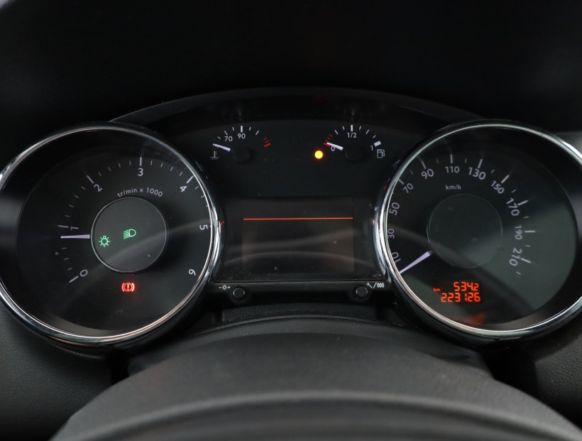 Peugeot 5008, 2011