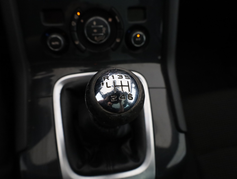 Peugeot 5008, 2011