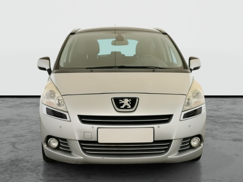 Peugeot 5008, 2011
