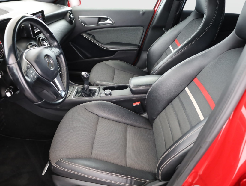 Mercedes-Benz A, 2013