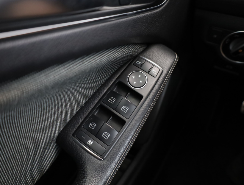 Mercedes-Benz A, 2013