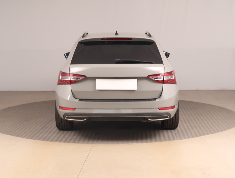 Škoda Superb, 2019
