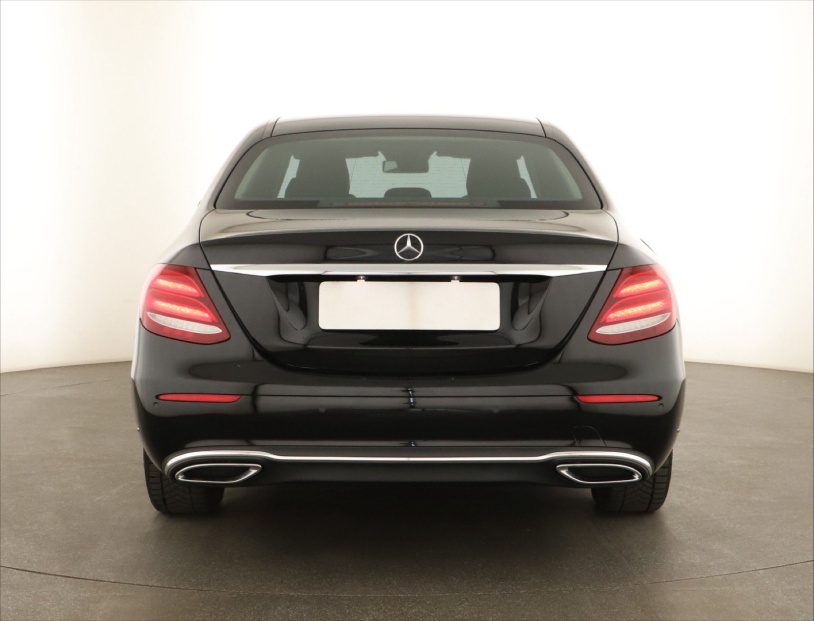 Mercedes-Benz E, 2018