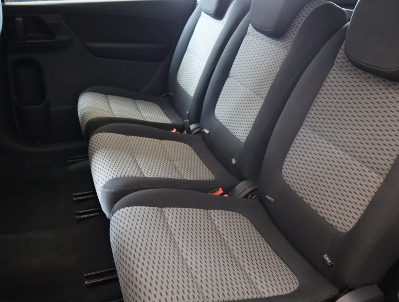 Volkswagen Sharan, 2011