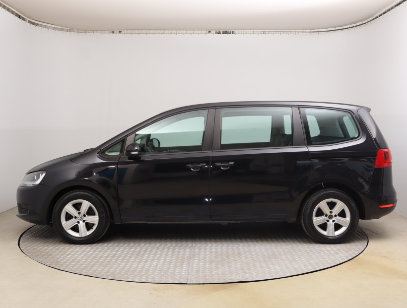 Volkswagen Sharan, 2011